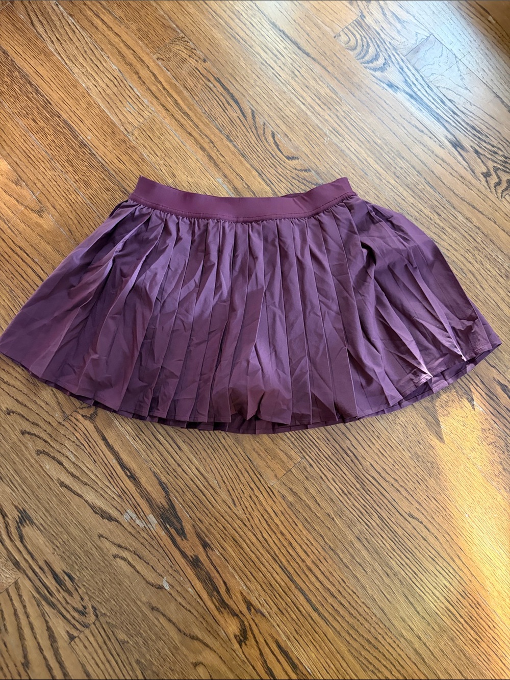 Lululemon high-rise pleated skort garnet